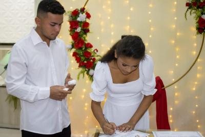 Casamento coletivo iniciou celebraÃ§Ã£o de 50 Anos da Assembleia de Deus em Laranjeiras do Sul 